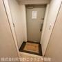 玄関　内装は別のお部屋の参考写真です。