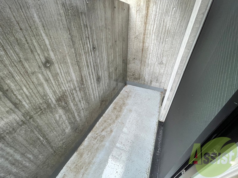 バルコニー　バルコニーが付いていますので一息ついてみてはいかがですか。