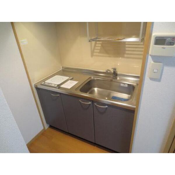 地下鉄七隈線 薬院大通駅 徒歩4分 12階建 築24年のキッチン写真