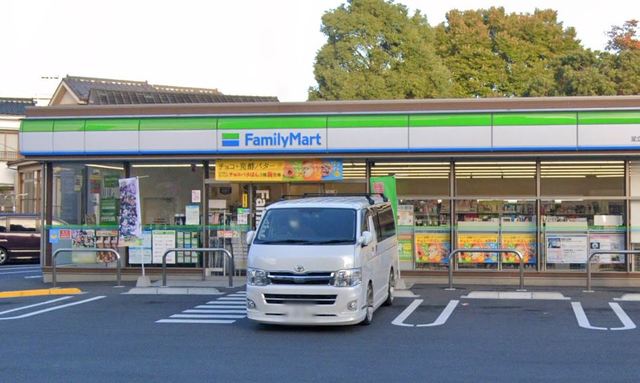 コンビニ　ファミリーマート足立青井店（コンビニ）まで262m