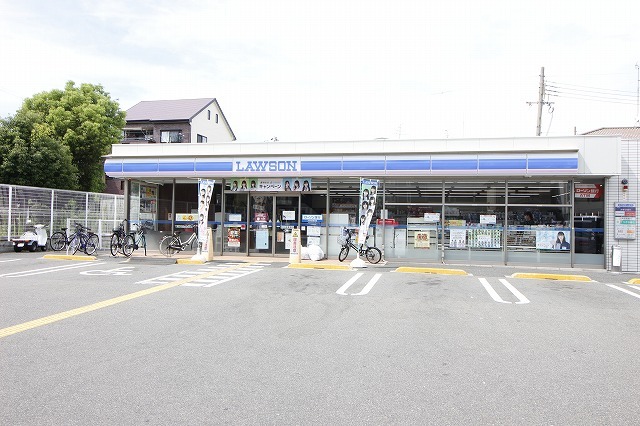 コンビニ　ローソン　照ケ丘矢田店（コンビニ）まで130m