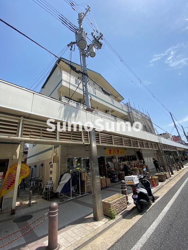 林マンションの外観写真