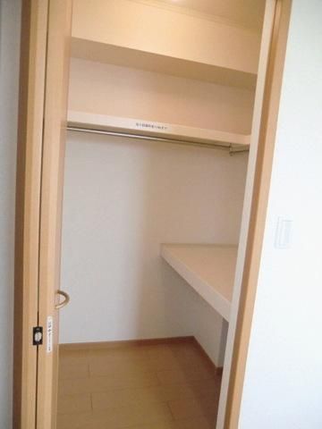 その他設備　ウォークインクローゼットが各洋室にあります