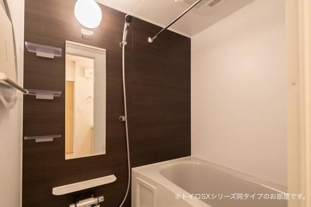 バス・シャワールーム　※反転タイプのお部屋の写真です