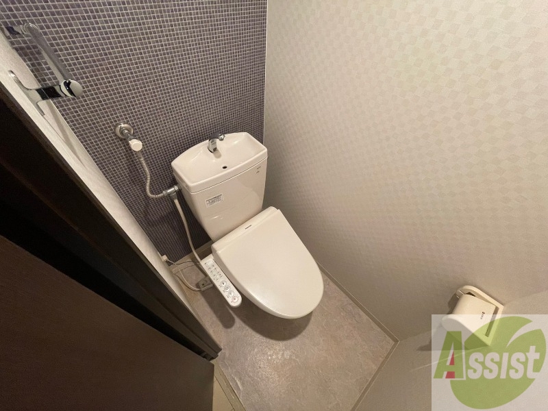 トイレ　トイレです。ウォシュレット付を探している方、おすすめです。