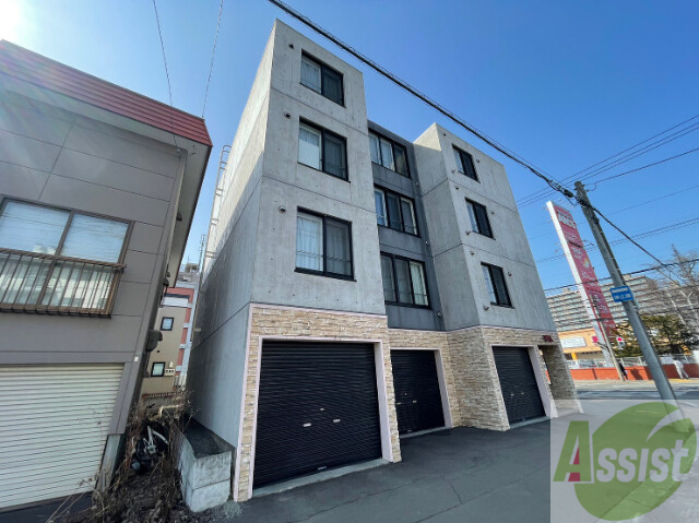 建物外観　札幌市北区北二十三条西「ＥＶＡ」