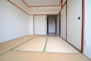 スカイハイツ天本305号の内装写真