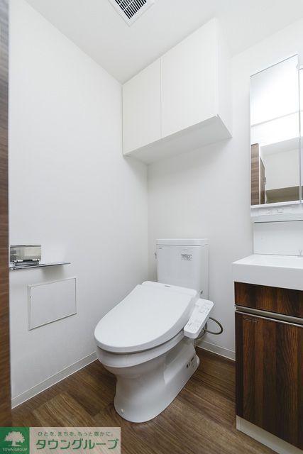トイレ　※写真は同タイプ住戸です。