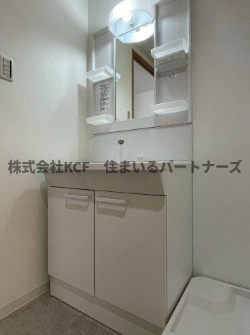 洗面設備　使いやすい洗面所です