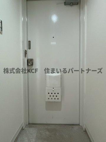 玄関　収納もある玄関です