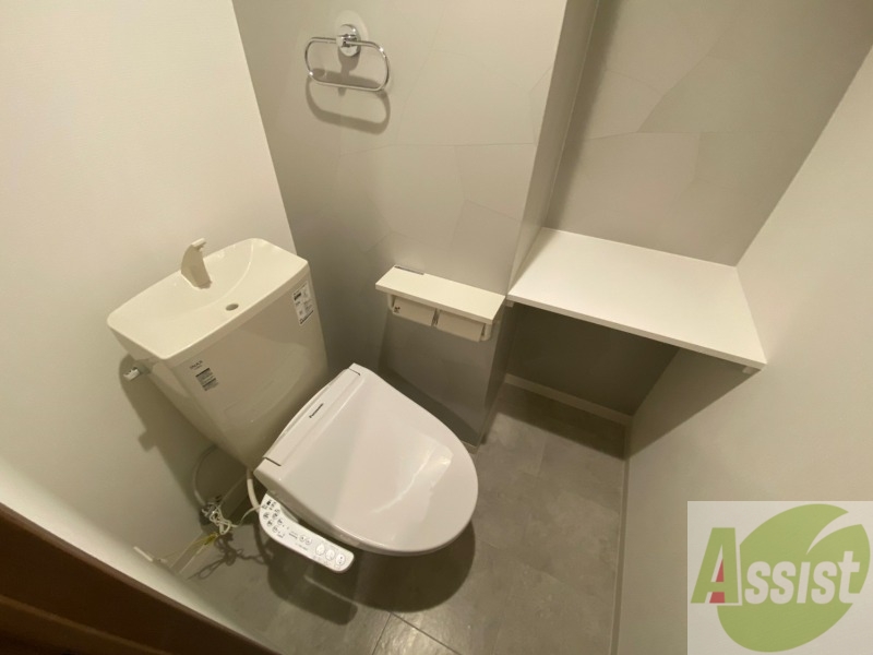 トイレ　こちらはトイレです。清潔感があり、安心して使用できます。