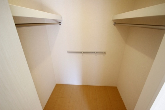 収納　※別部屋の写真です