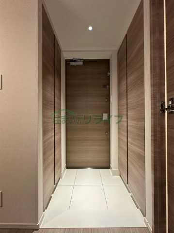 Lumina Court Takaidoの玄関写真