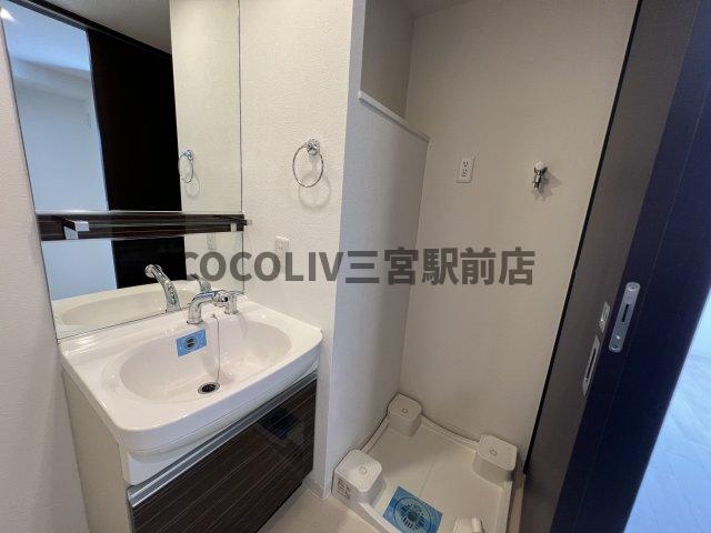 洗面設備　同物件別部屋写真