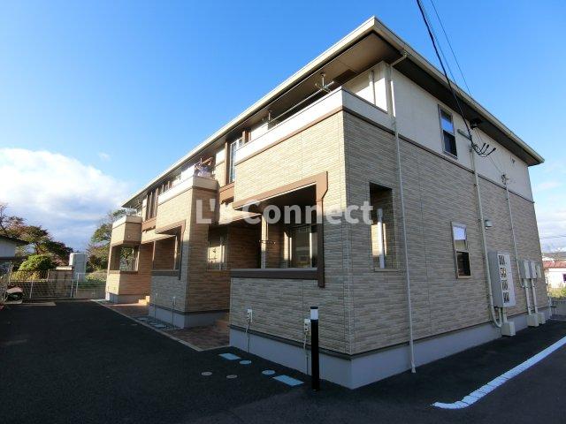 建物外観　２０１４年築のアパートです。