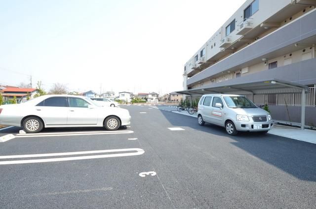 駐車場　☆駐車場☆