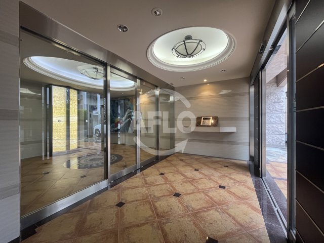 エントランス　Luxe十三東　エントランス