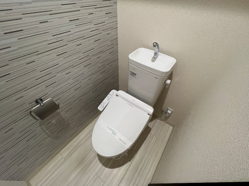 フジパレス塚口本町2番館のトイレ写真