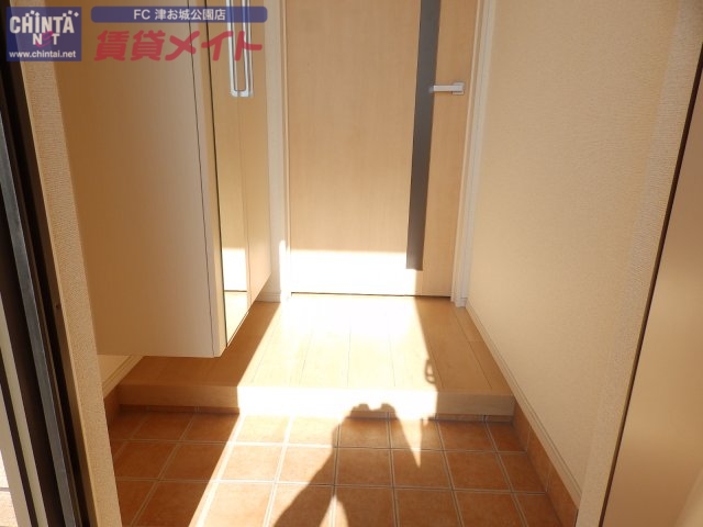 玄関　同型タイプ