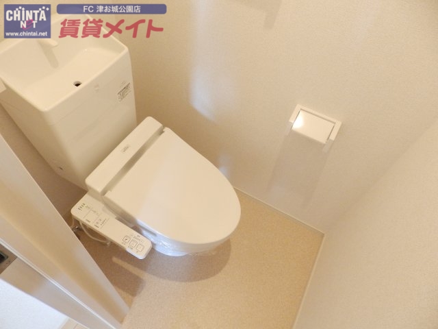 トイレ　同型タイプ