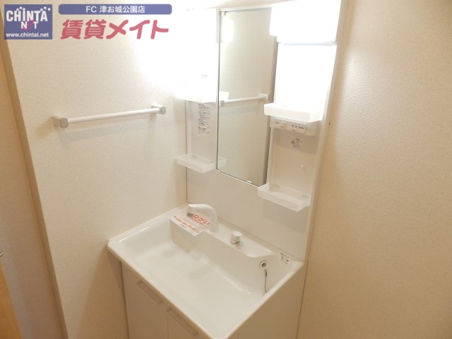 洗面設備　同型タイプ