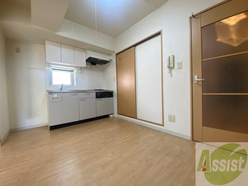 居室・リビング　広くてキレイなお部屋が広がっていて、充実した生活が送れそう。