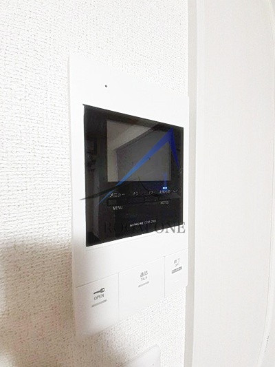 セキュリティ　モニター付きインターホンです。