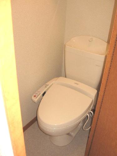 トイレ　温水便座付き