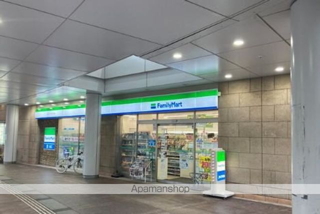 コンビニ　ファミリーマート品川シーサイド店（コンビニ）まで421m