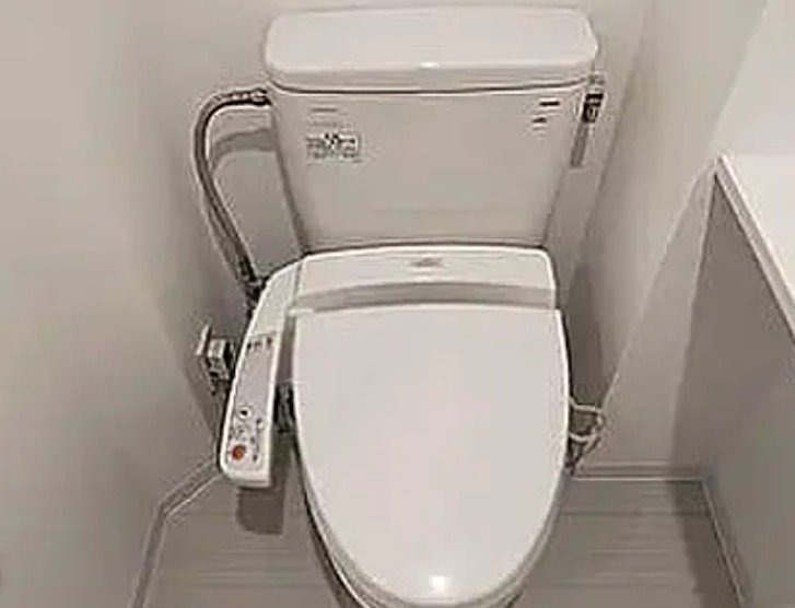 東京メトロ日比谷線 三ノ輪駅 徒歩3分 12階建 築19年のトイレ写真