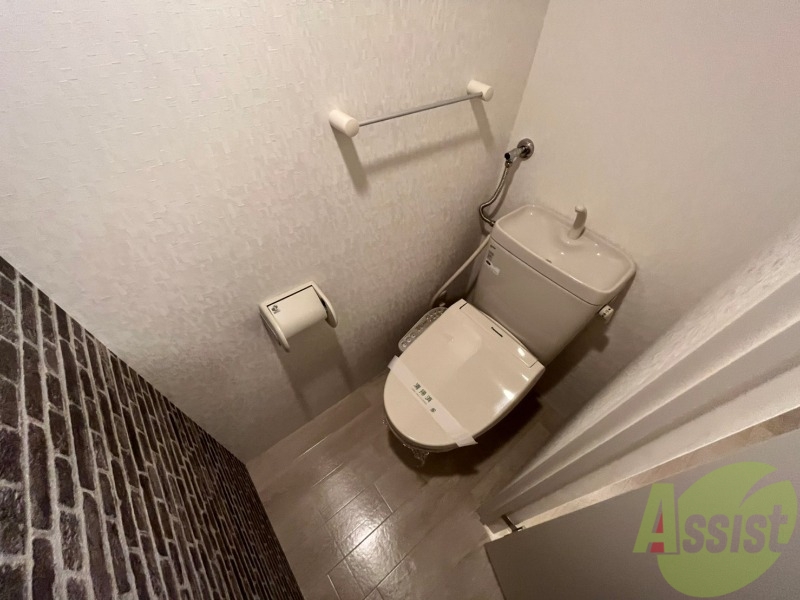 トイレ　トイレです。ウォシュレット付を探している方、おすすめです。