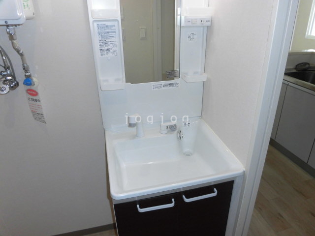 洗面設備　身支度には必須ですね♪