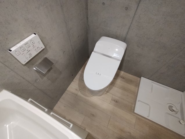 ＪＲ中央線 三鷹駅 徒歩5分 4階建 築9年のトイレ写真