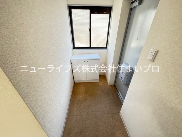 ジェントリーズ岡田の玄関写真