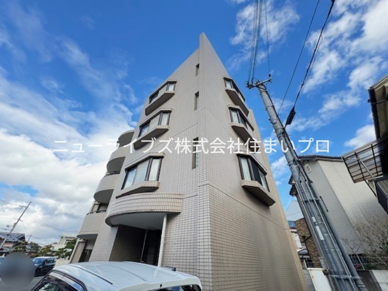 ジェントリーズ岡田の外観写真