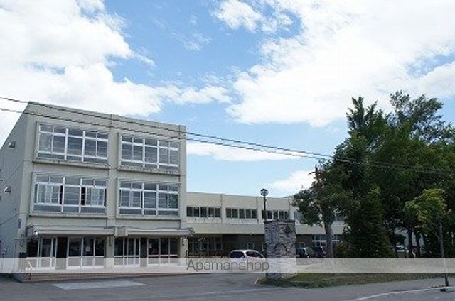 小学校　美園小学校（小学校）まで746m