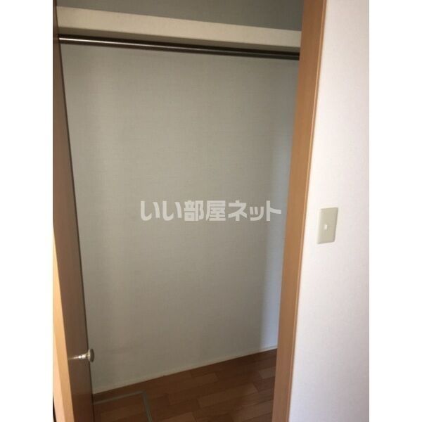 ＪＲ宇都宮線 小山駅 バス乗車時間：28分 最寄りバス停で下車 徒歩3分 2階建 築22年の内装写真