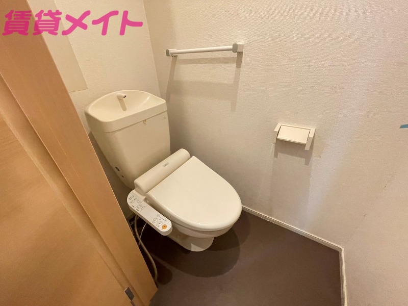 トイレ　同型タイプ画像