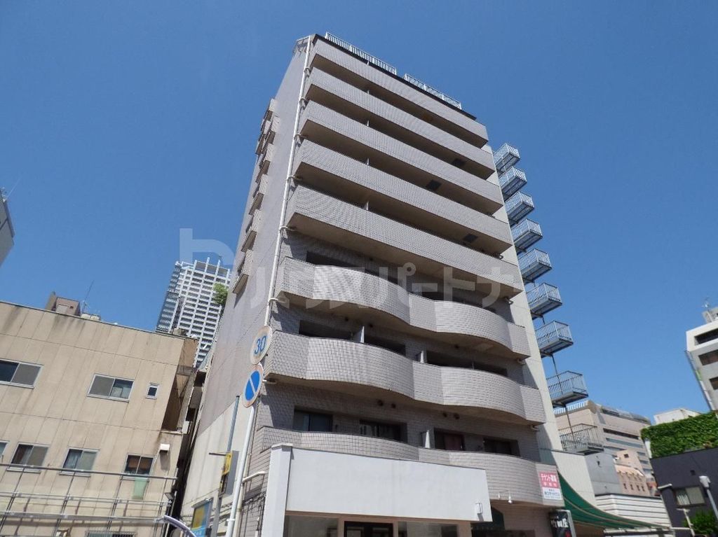 コスモ千葉中央マンションの外観写真