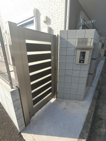ＪＲ内房線 本千葉駅 徒歩3分 3階建 築11年の外観写真