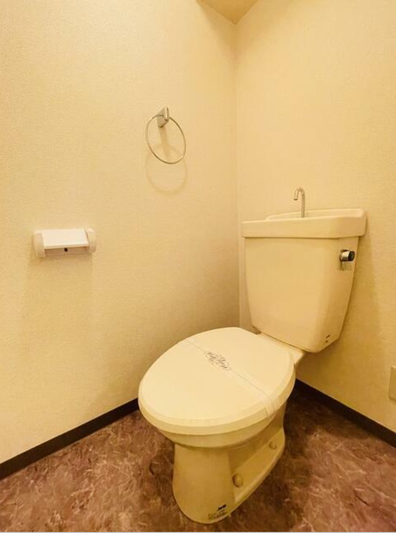 トイレ　落ち着いたトイレです
