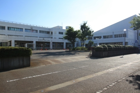 小学校　小須戸小学校（小学校）まで469m
