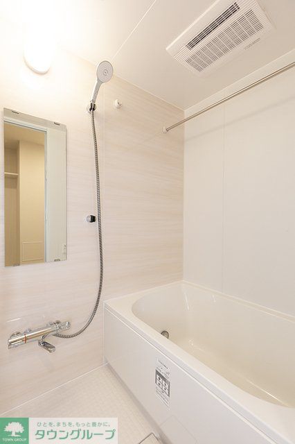 バス・シャワールーム　※写真は同タイプ住戸です。