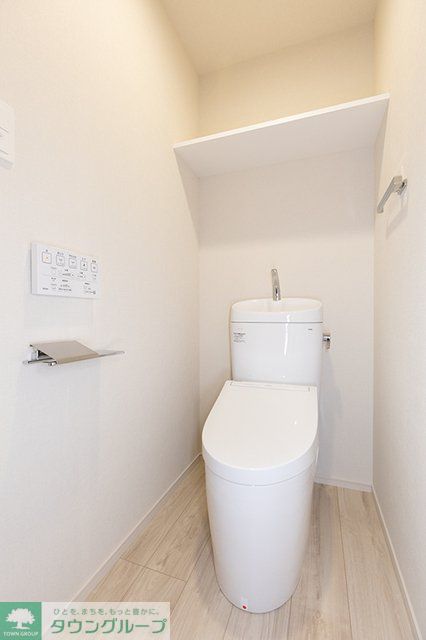トイレ　※写真は同タイプ住戸です。