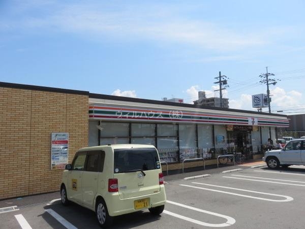 コンビニ　セブンイレブン富田林西口店（コンビニ）まで1019m