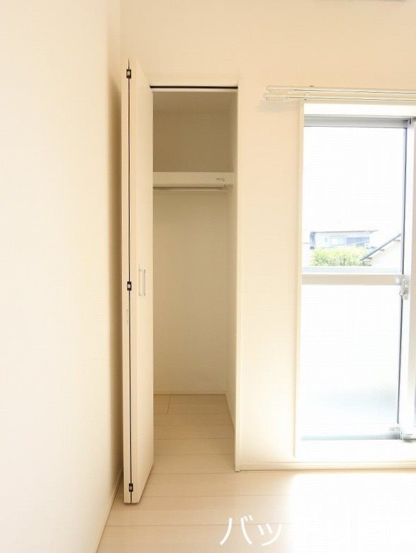 収納　同型タイプの為、現状を優先致します。