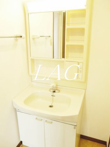 洗面設備　洗面台です。