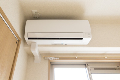 その他設備　リビングに設備でエアコン1台設置済