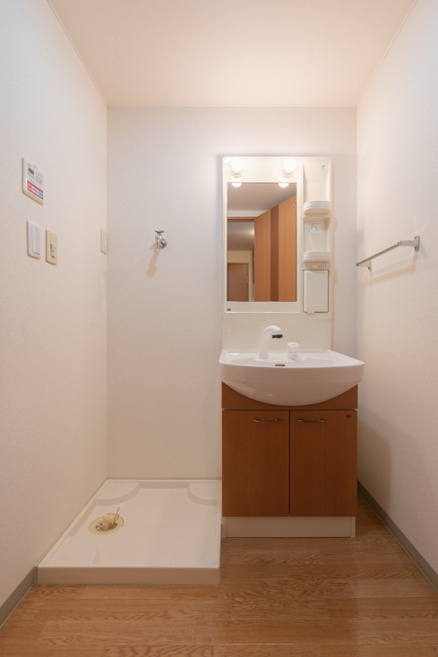 洗面設備　洗濯機置場＋洗面化粧台