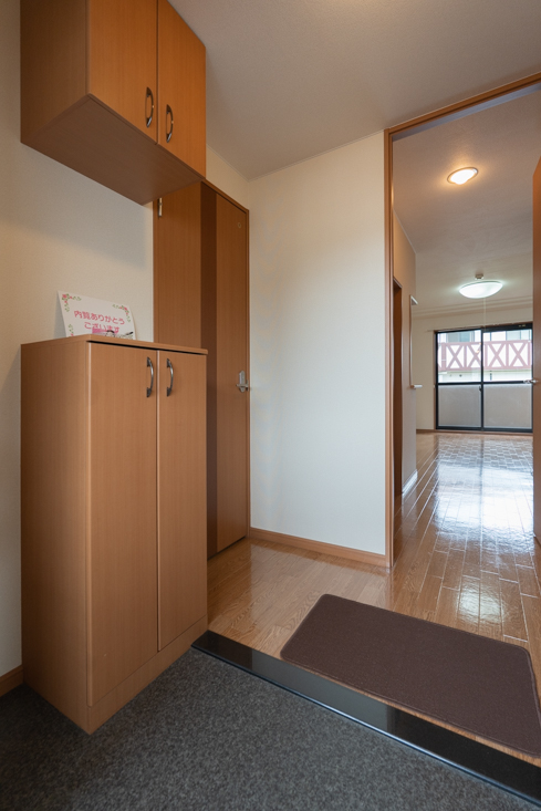 玄関　シューズボックス＋収納付きの玄関